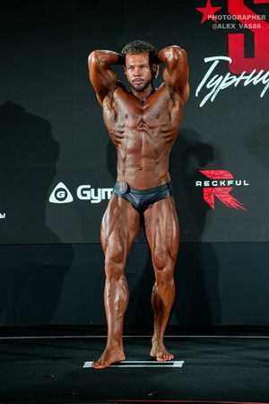 CLASSIC PHYSIQUE ЮНИОРЫ STARS